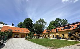 Apartmány Statek Bezdědice